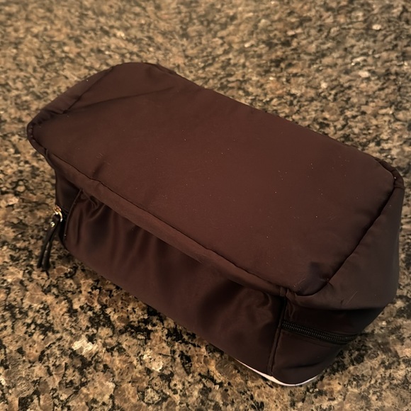 Victoria’s Secret lingerie travel bag - Picture 7 of 13